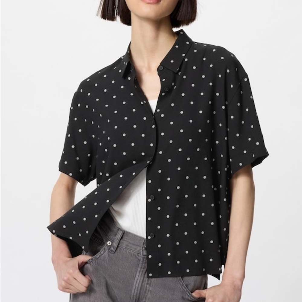 Uniqlo Women's Rayon Printed Short Sleeve Blouse